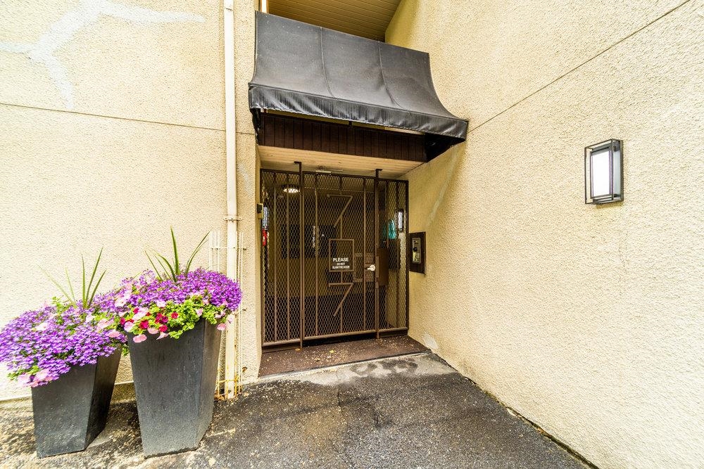 707 W 6th Ave