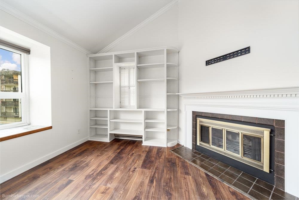 707 W 6th Ave