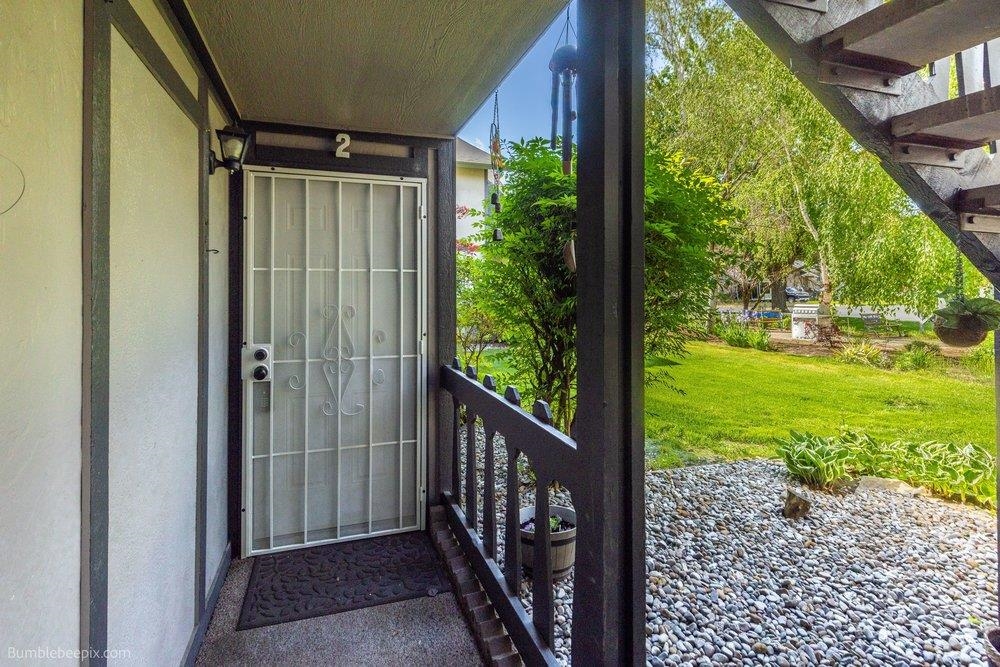 202 E Weil Ave