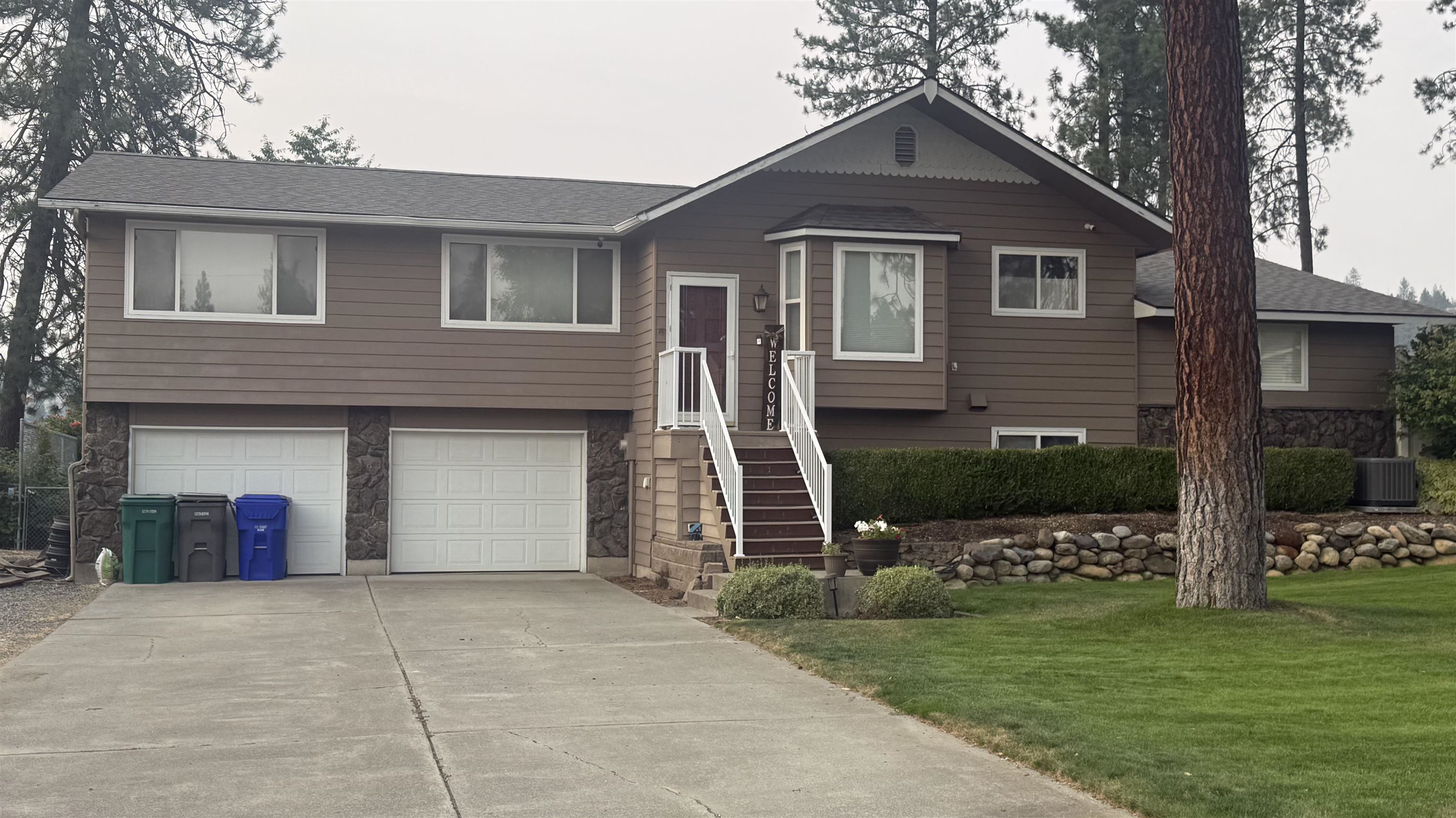 6912 W Johannsen Ave, Nine Mile Falls, WA 99026