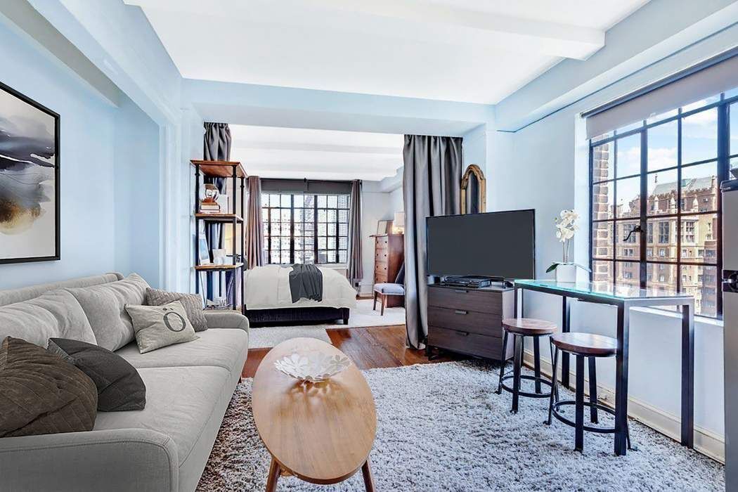 320 E 42nd Street 2301