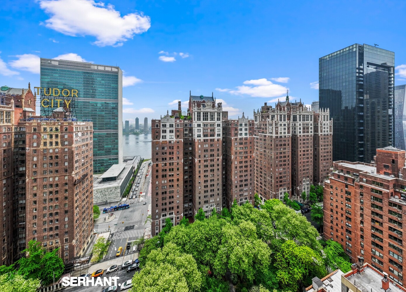 320 E 42ND Street 2301