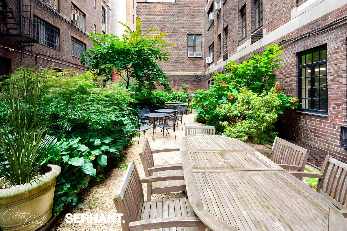 320 E 42ND Street 2318