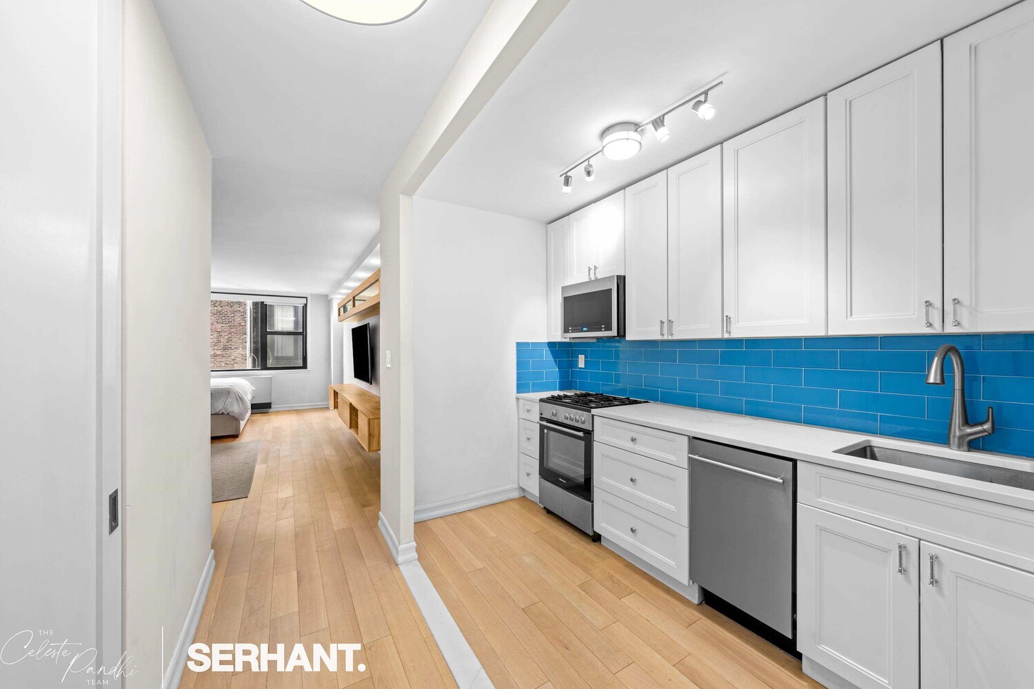 130 E 18TH Street 8K