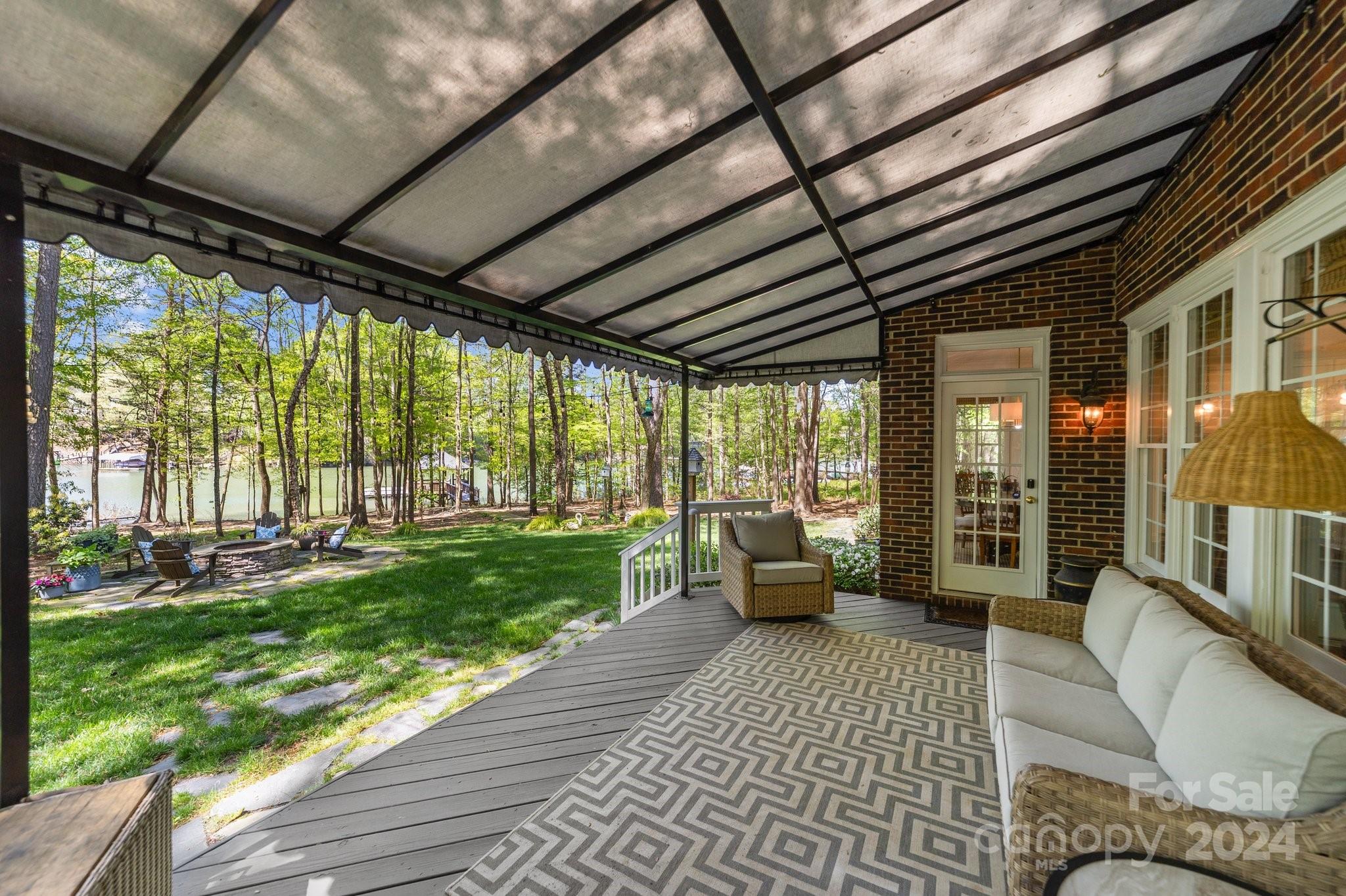 4400 Shadow Cove Lane