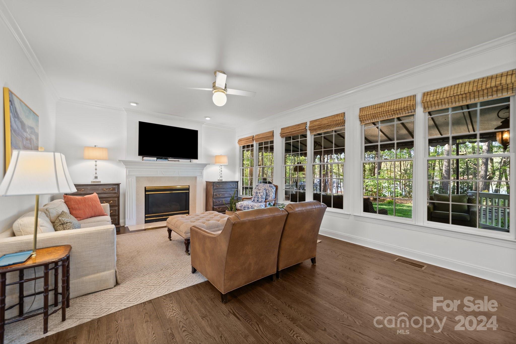 4400 Shadow Cove Lane