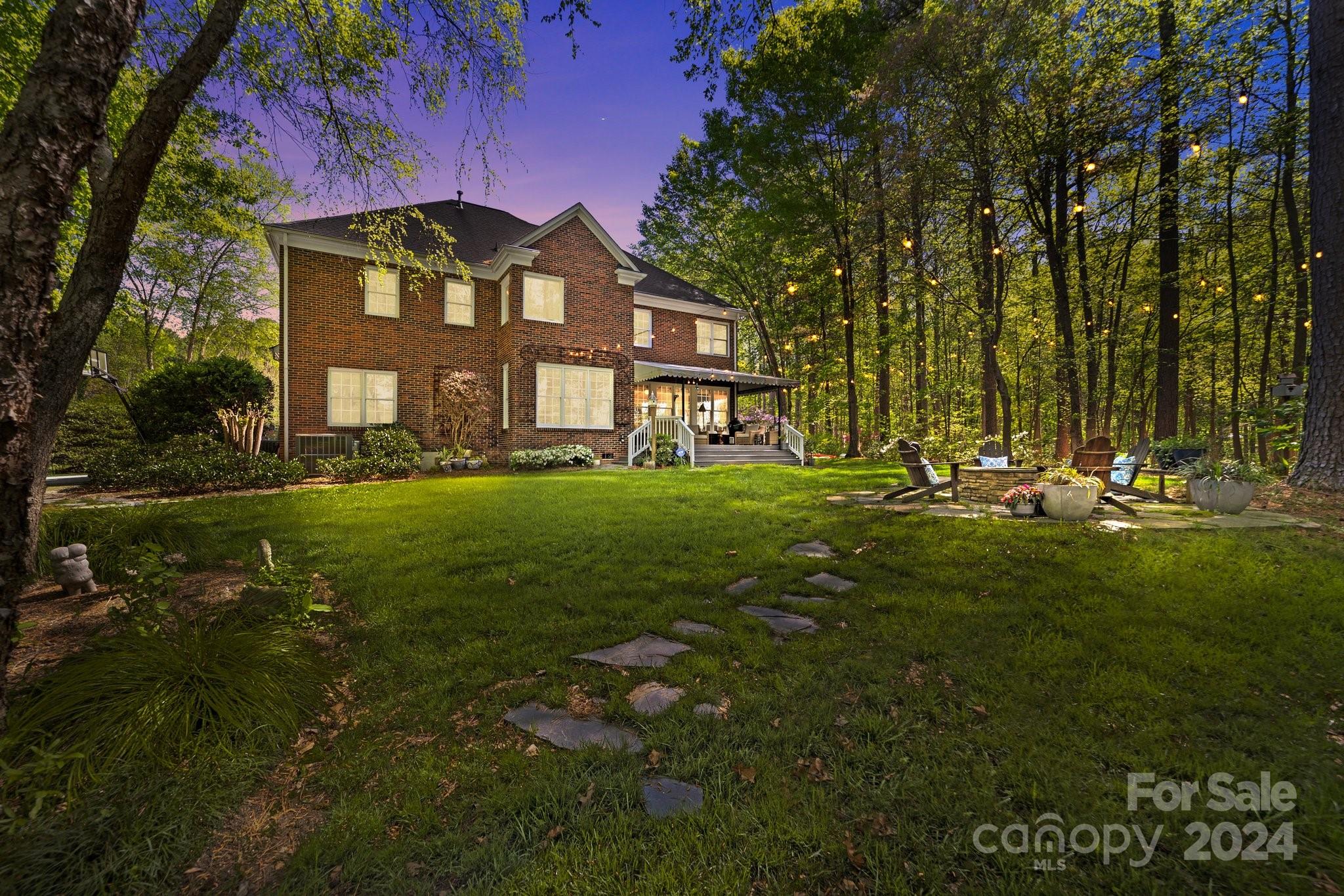 4400 Shadow Cove Lane