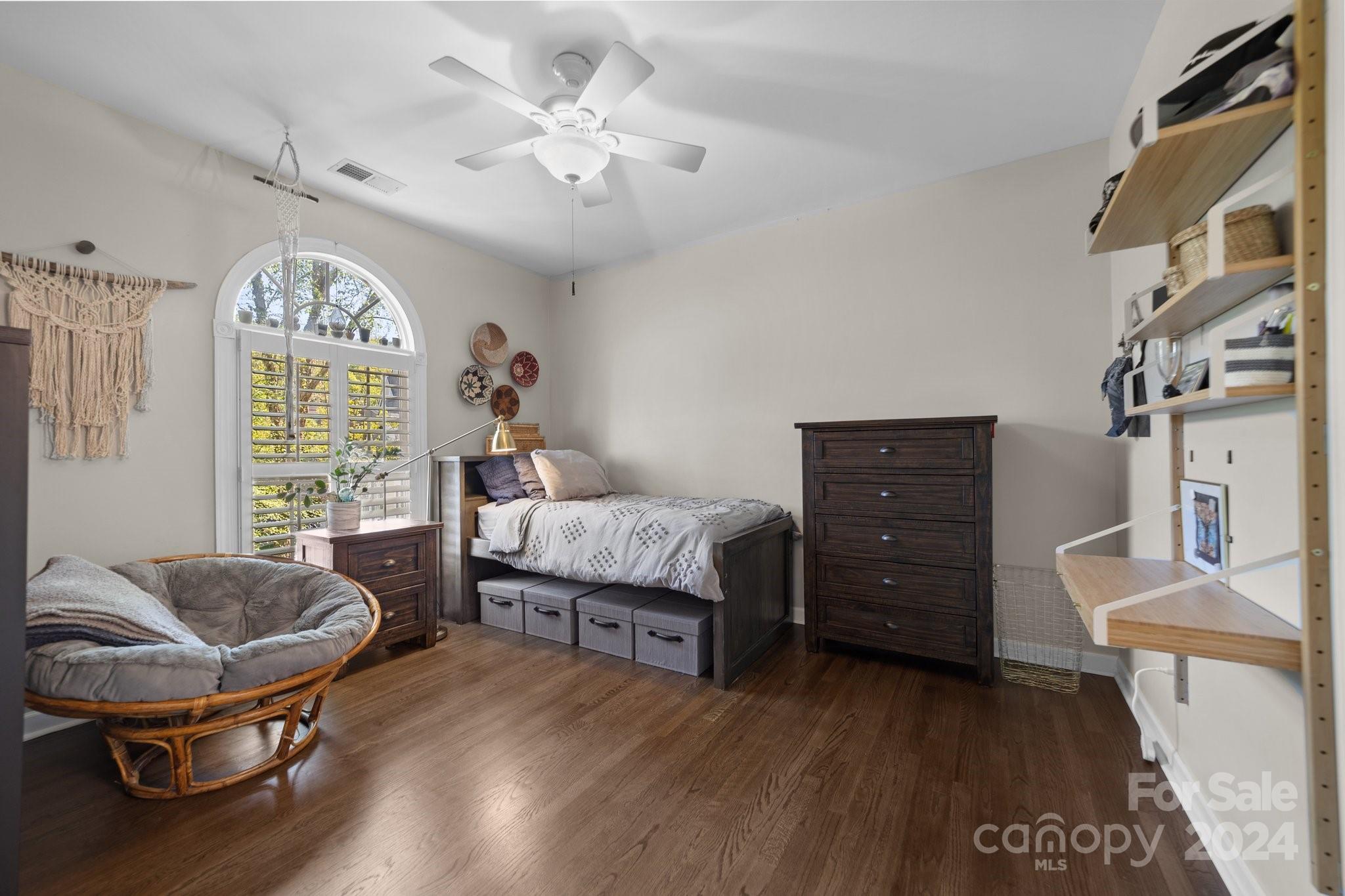4400 Shadow Cove Lane