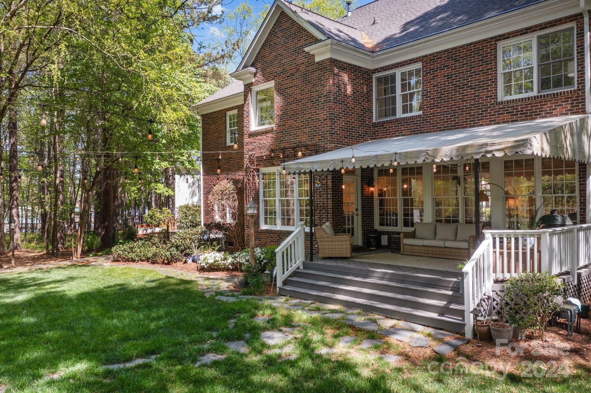 4400 Shadow Cove Lane
