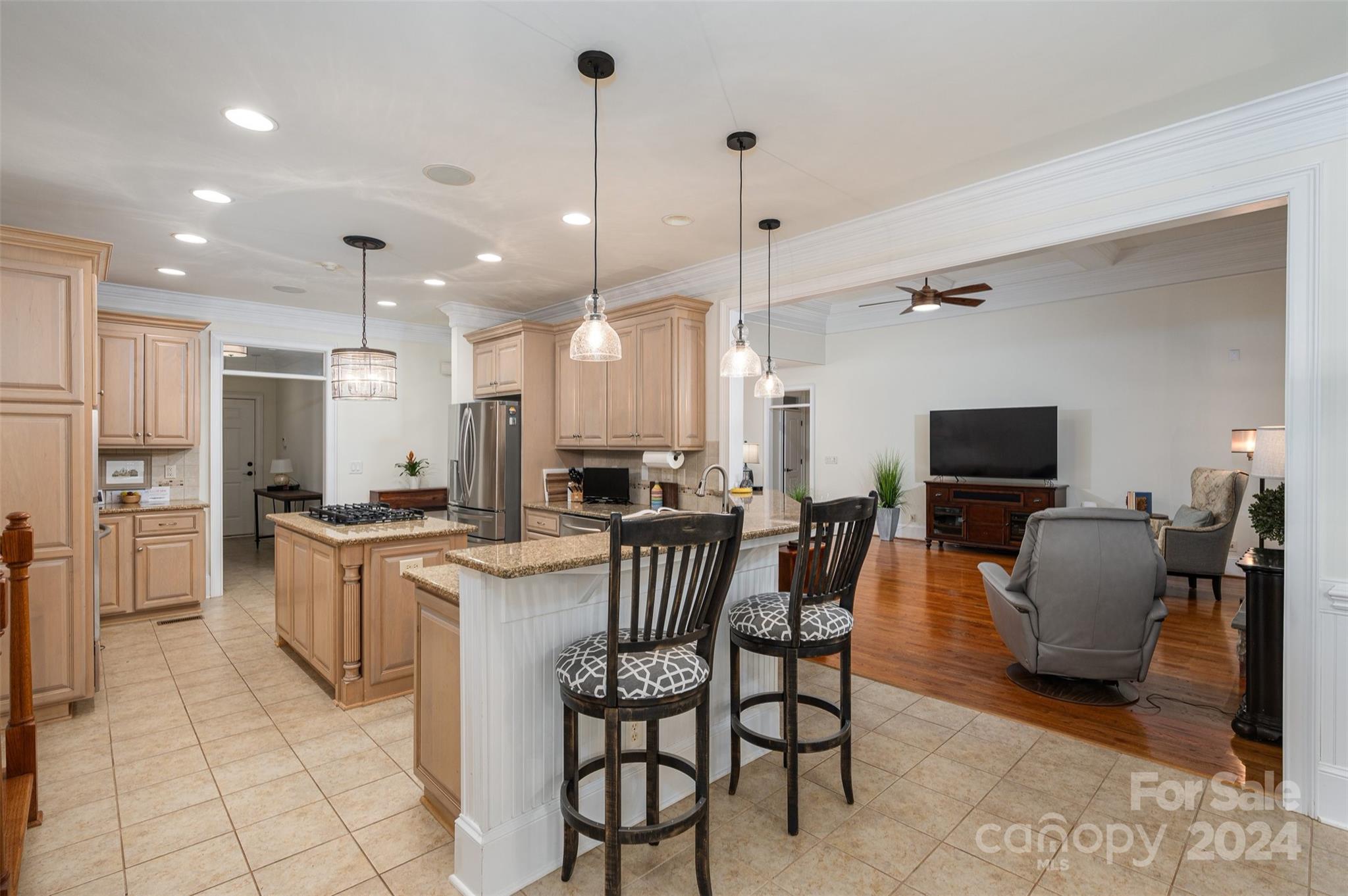 3240 Lake Pointe Drive