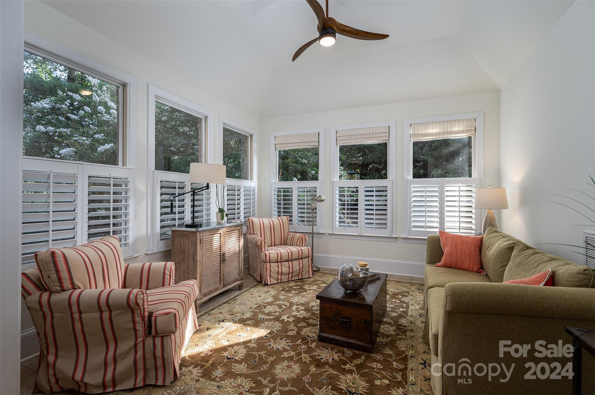3240 Lake Pointe Drive