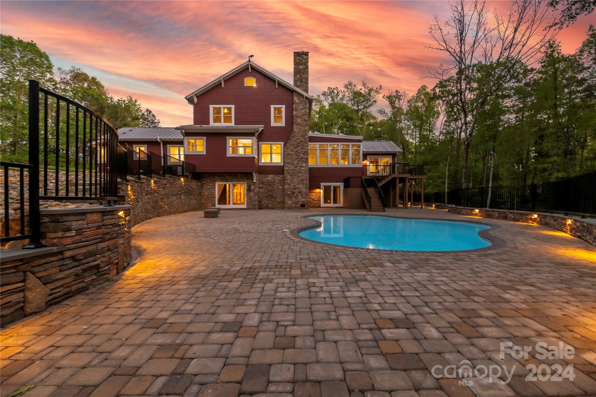 2615 Grey Road