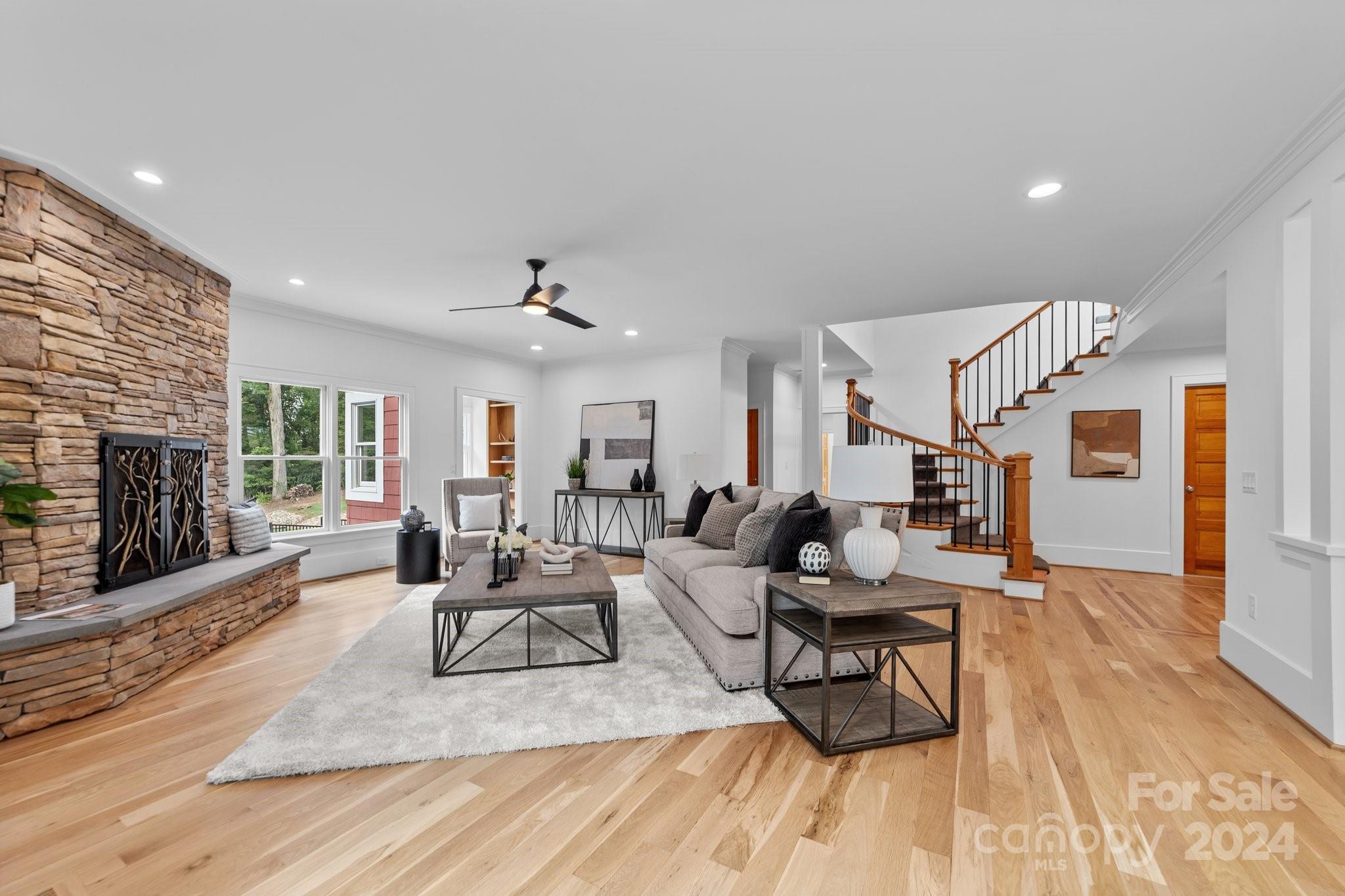 2615 Grey Road