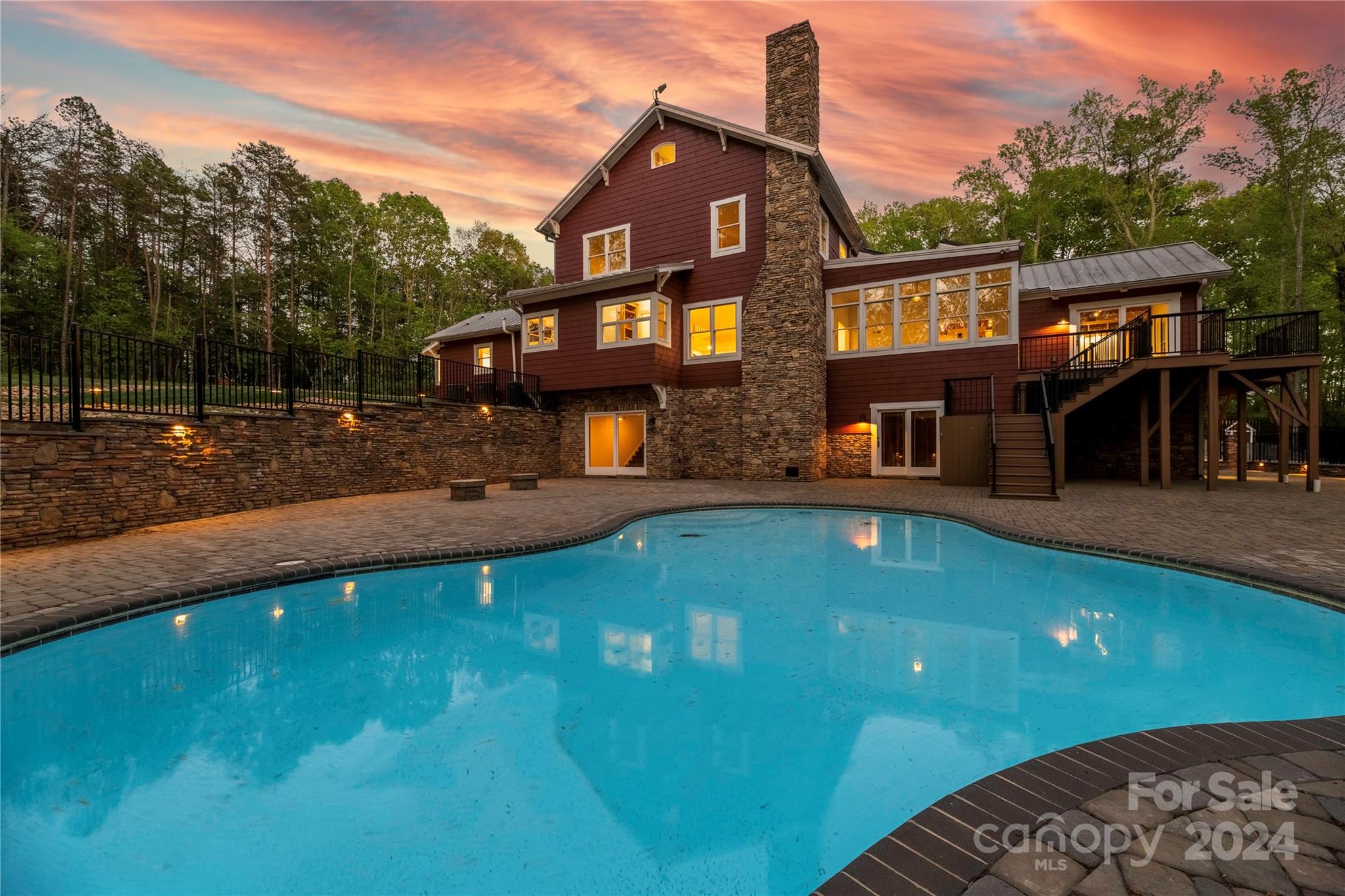 2615 Grey Road