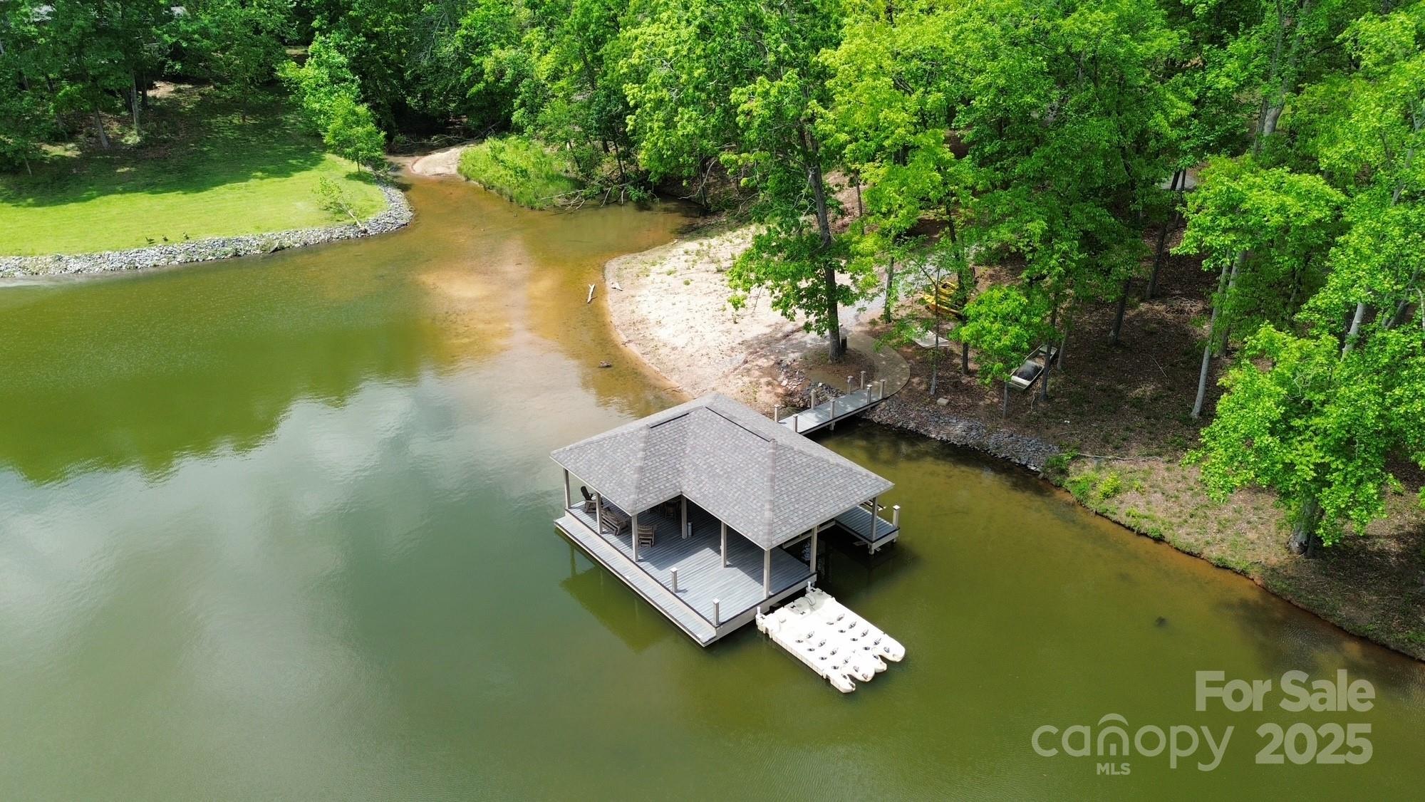 136 Dogwood Lane