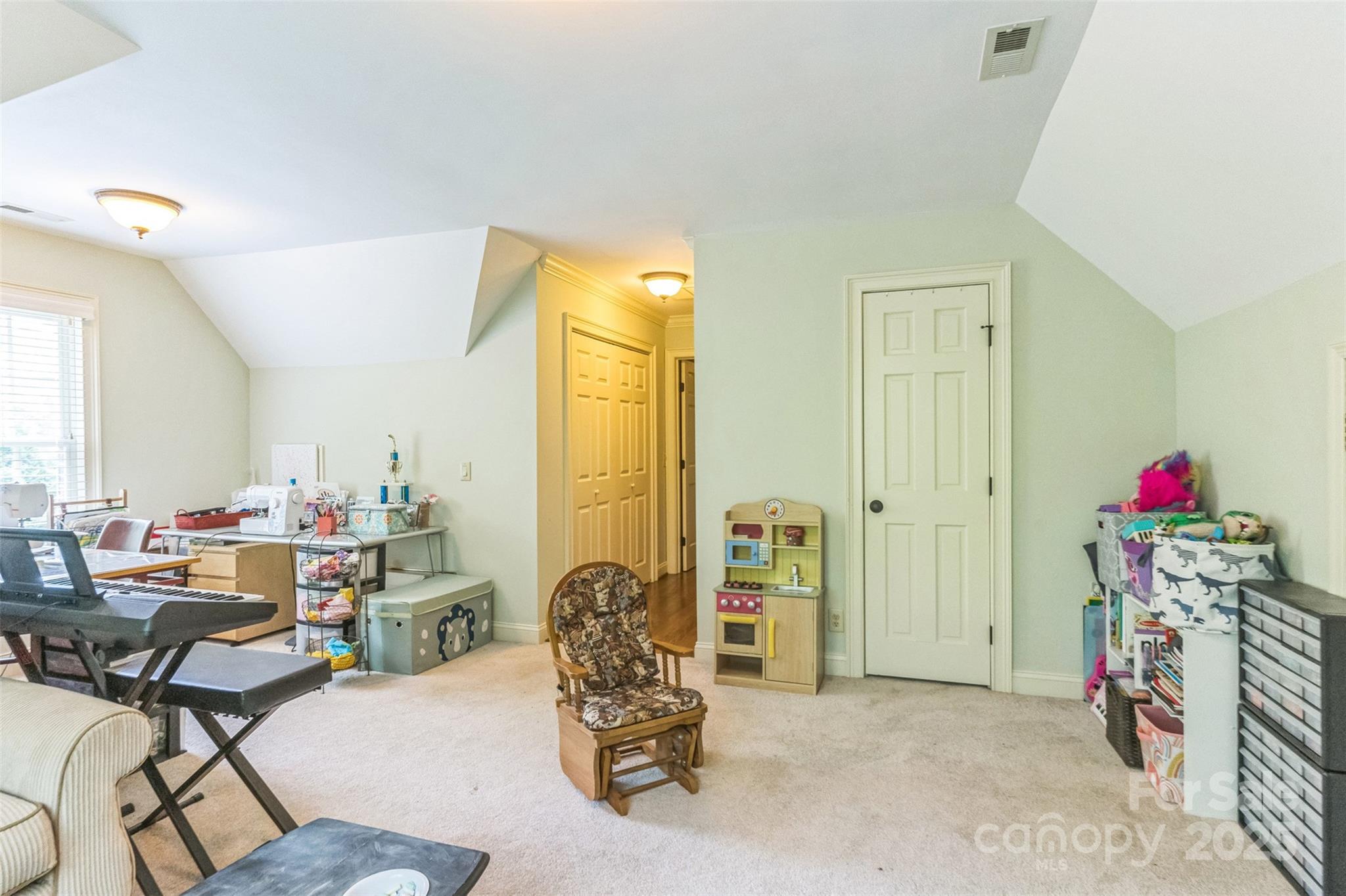 136 Dogwood Lane