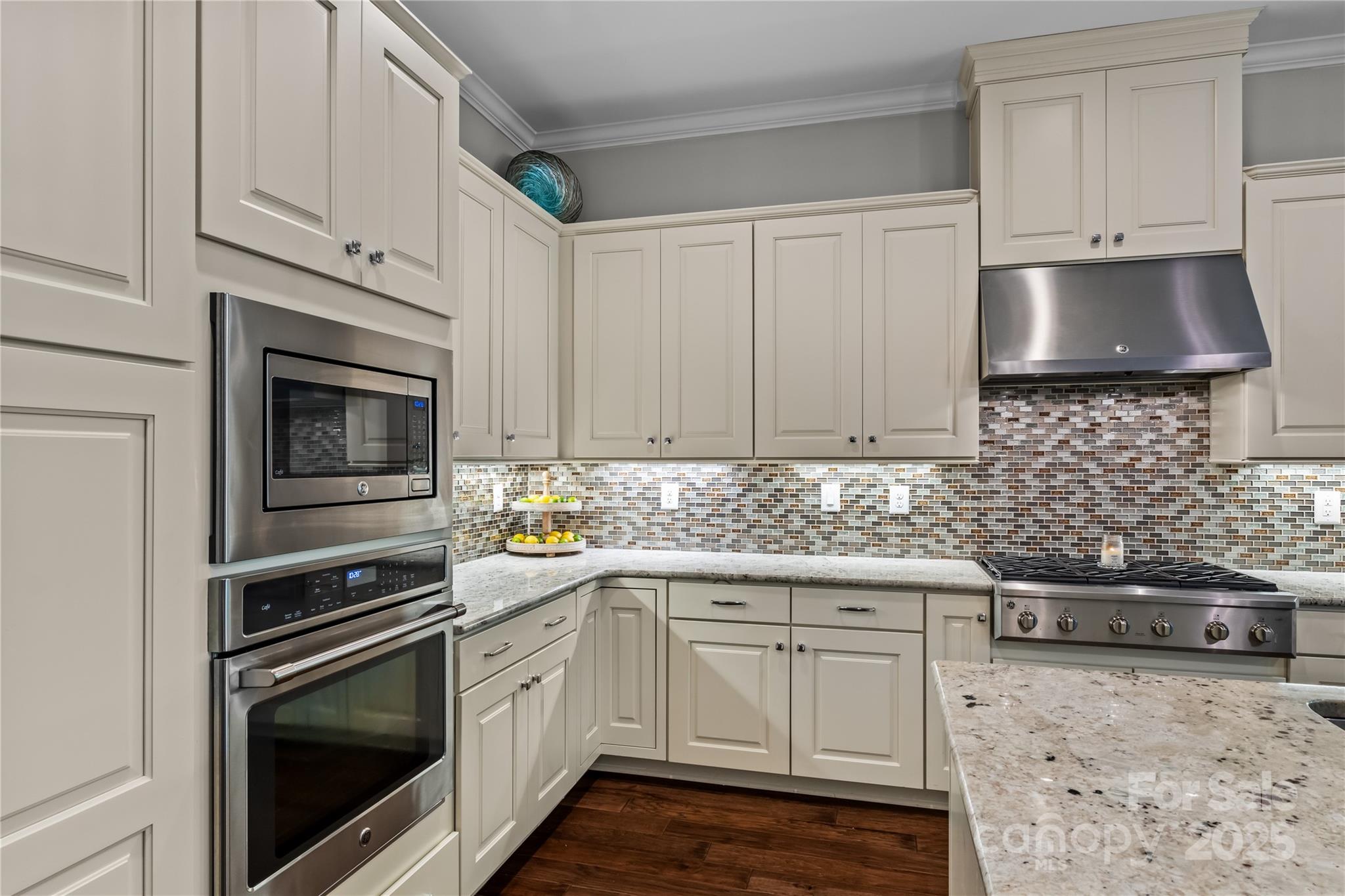 112 Chimney Rock Court