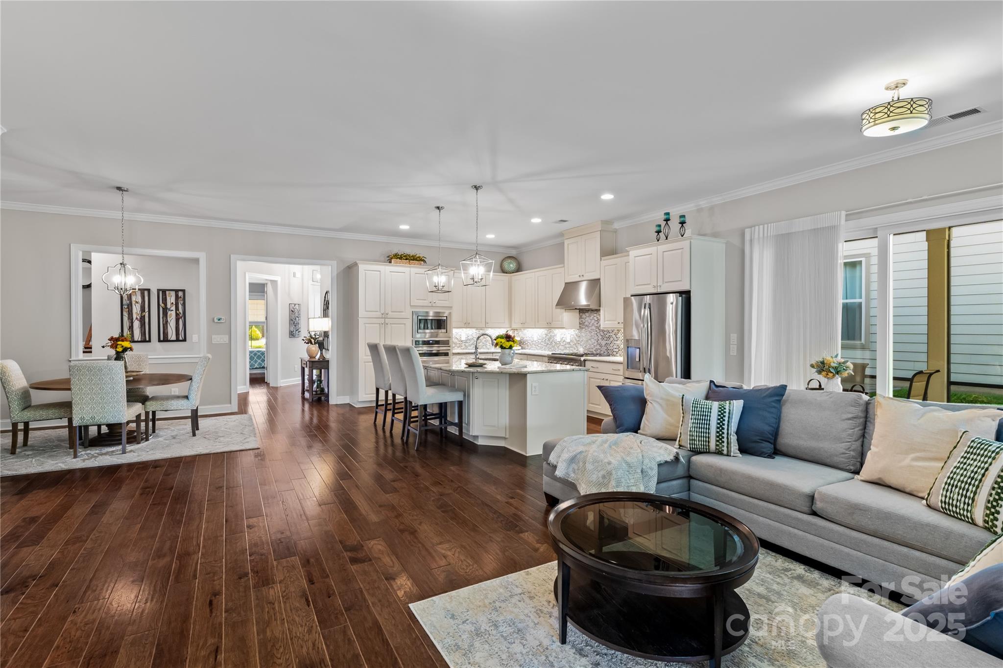 112 Chimney Rock Court