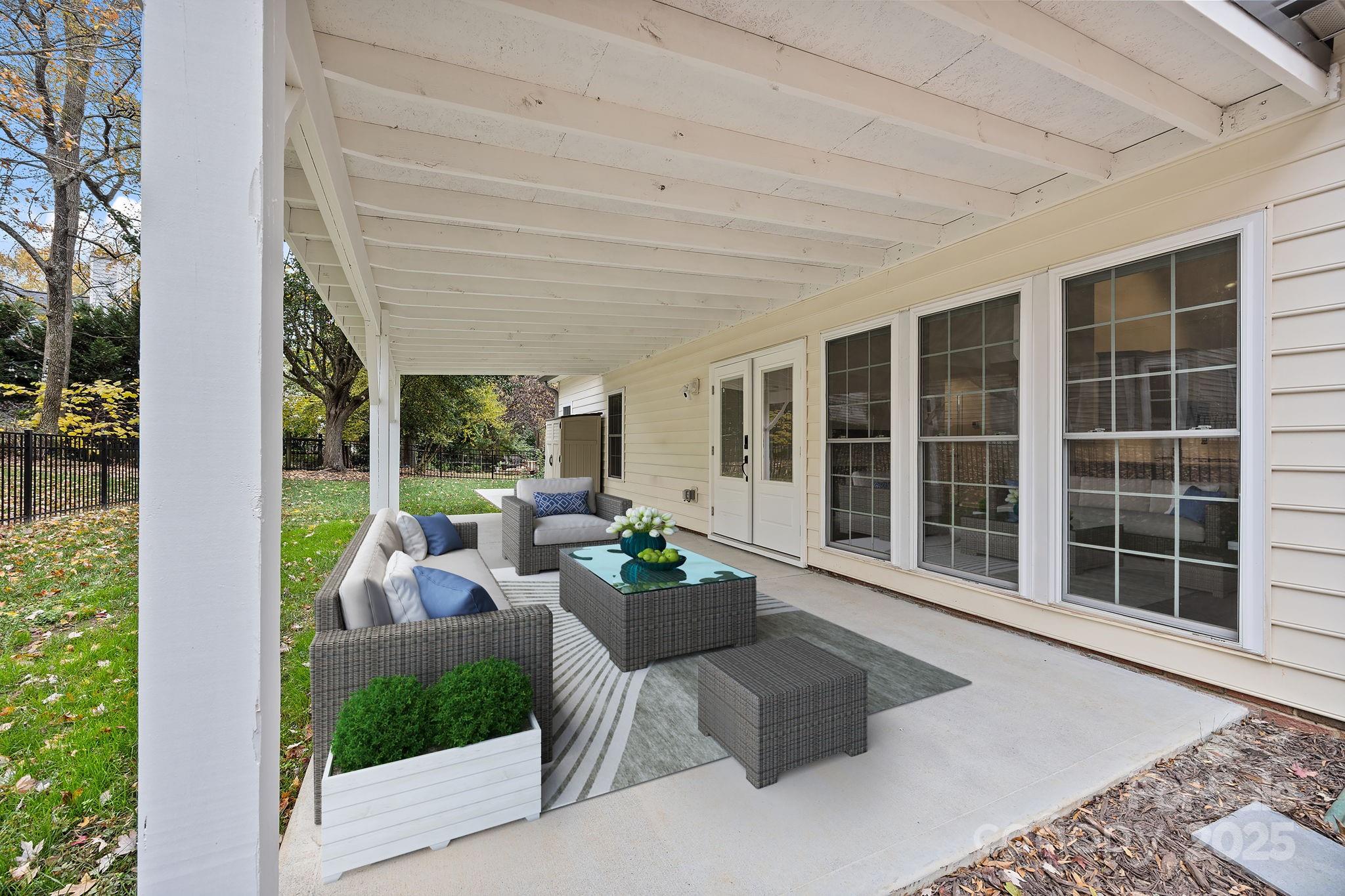 102 Lake Davidson Circle