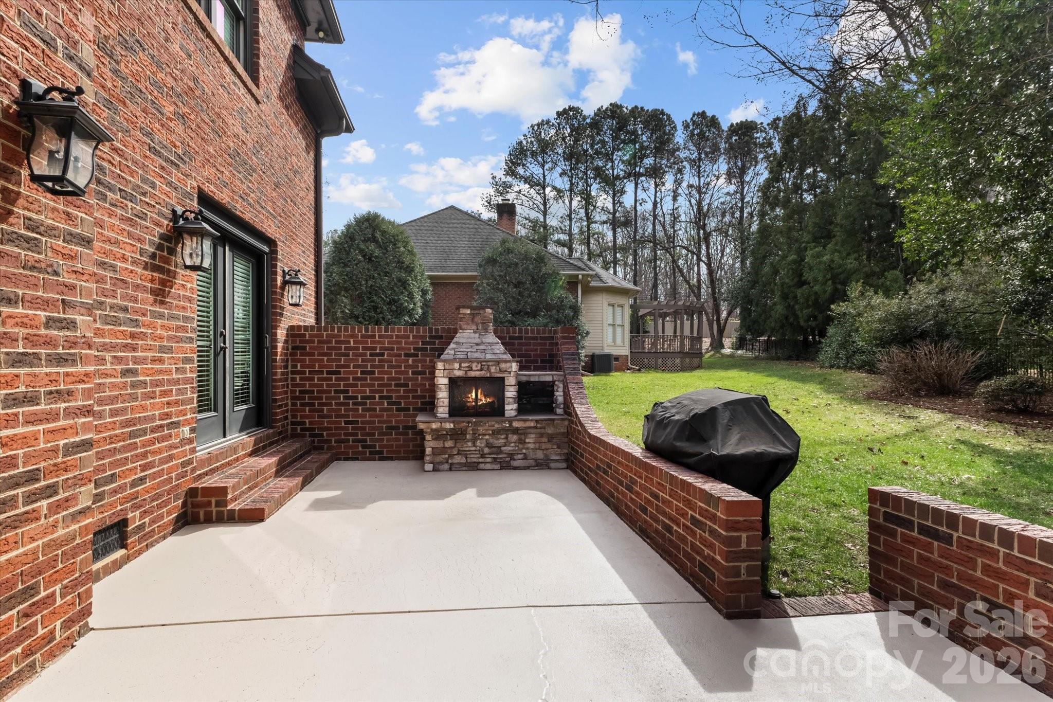 7618 Vistaview Drive