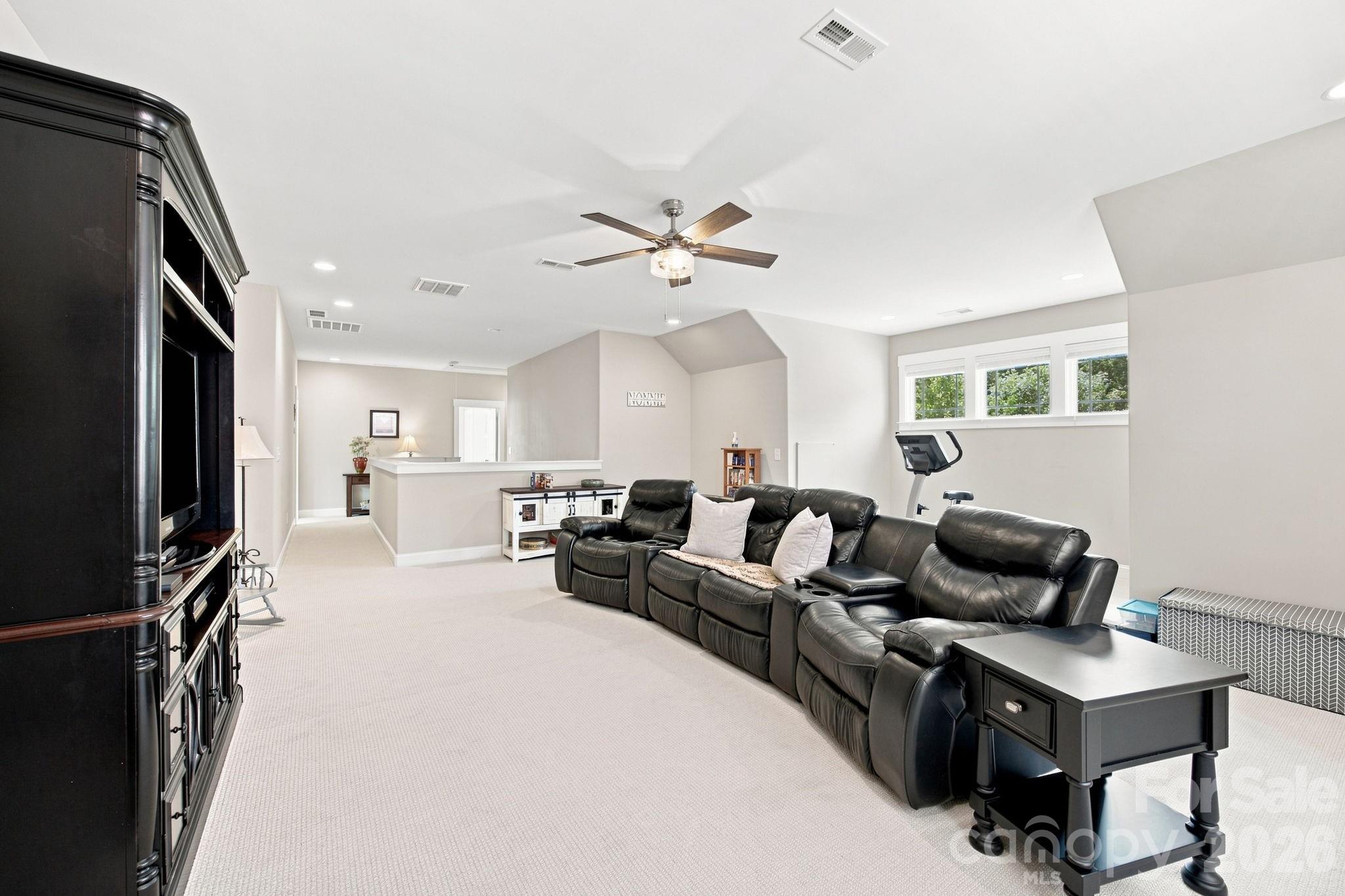 11811 Bradford Park Drive