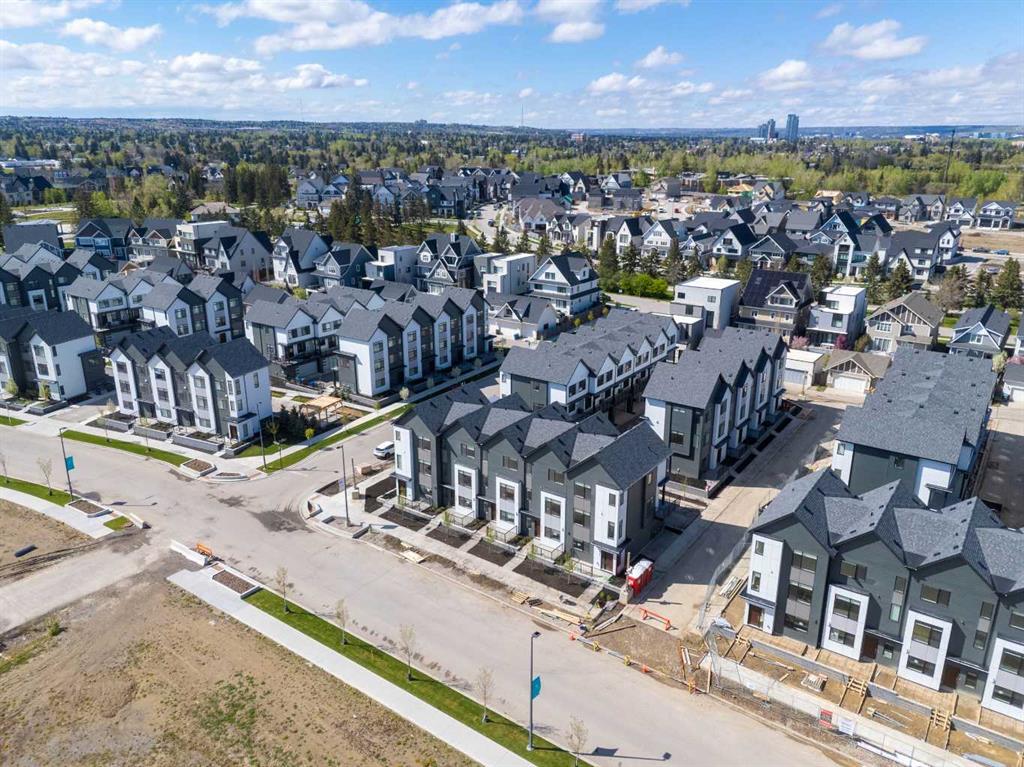 293 Dieppe Drive SW