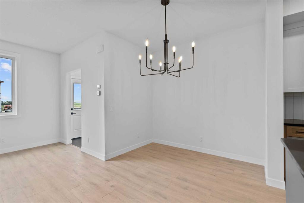 175 Belvedere Crescent SE