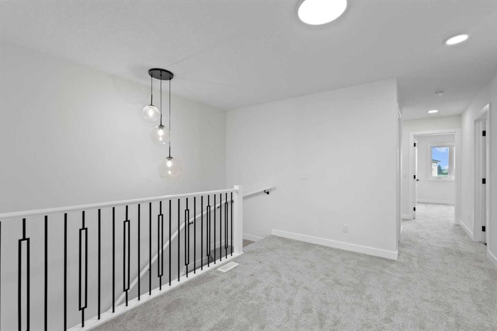 175 Belvedere Crescent SE