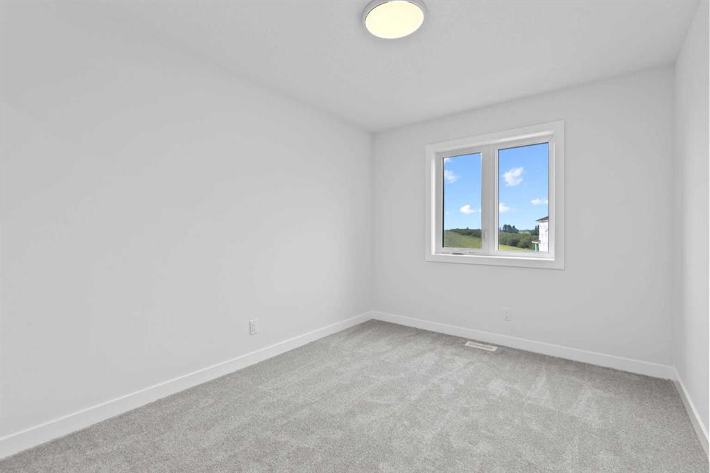 175 Belvedere Crescent SE