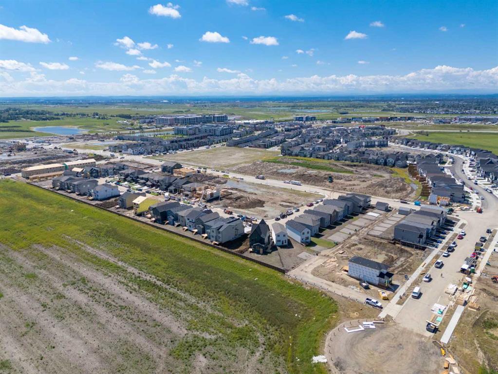 175 Belvedere Crescent SE