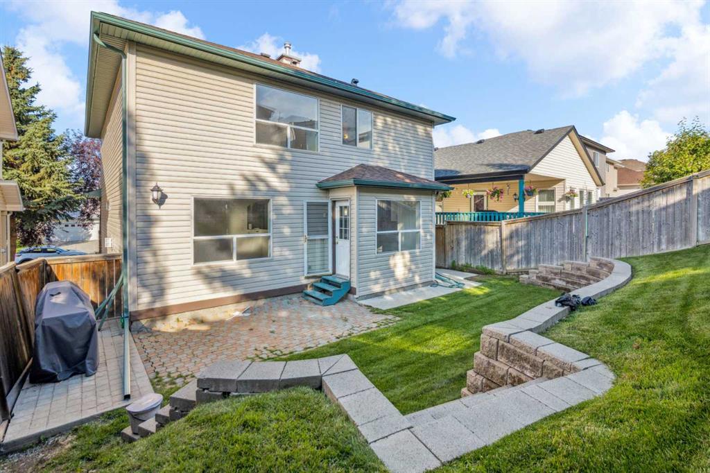 338 Panamount Drive NW