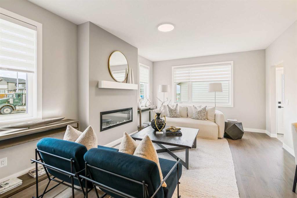215 Belvedere Crescent SE
