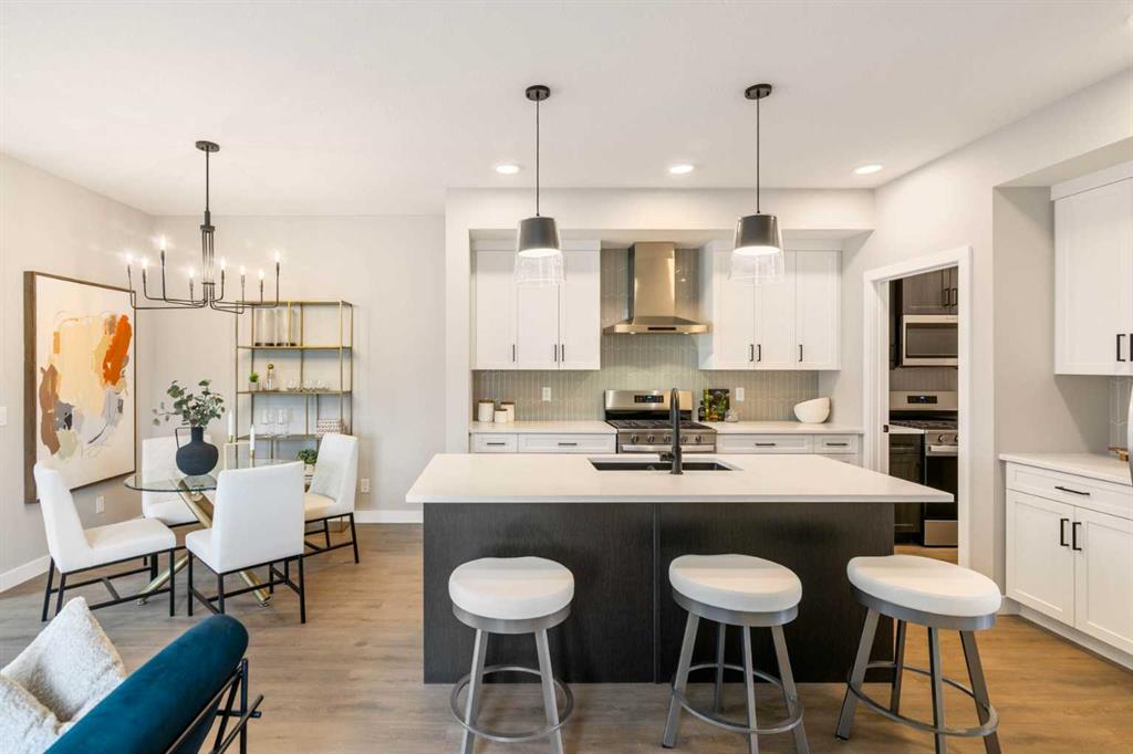 215 Belvedere Crescent SE