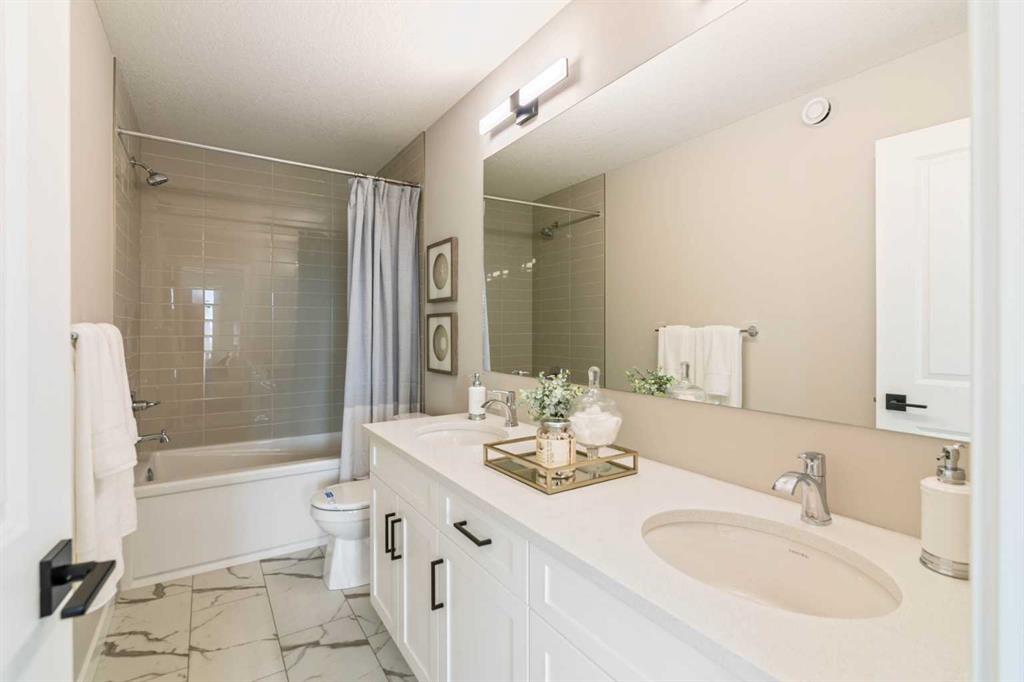 215 Belvedere Crescent SE