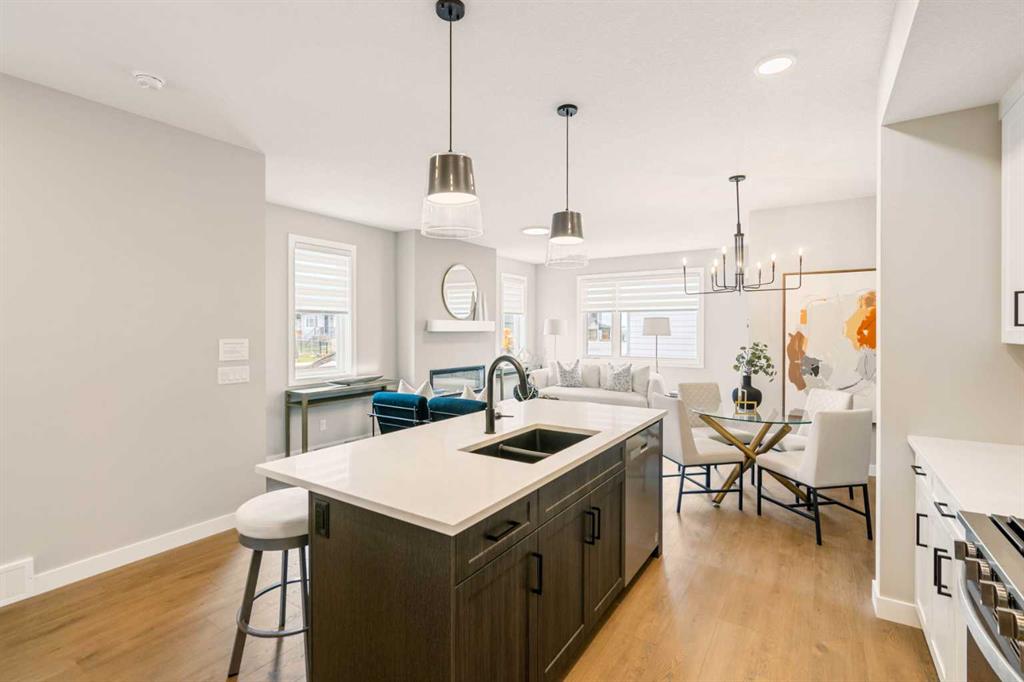 215 Belvedere Crescent SE