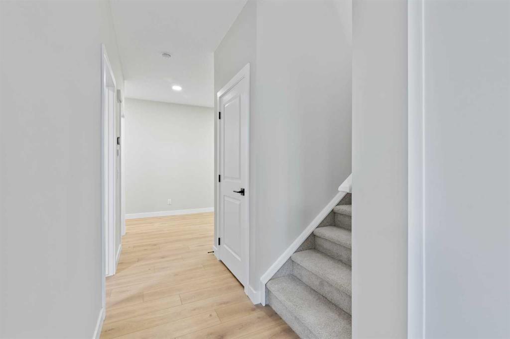 151 Belvedere Crescent SE