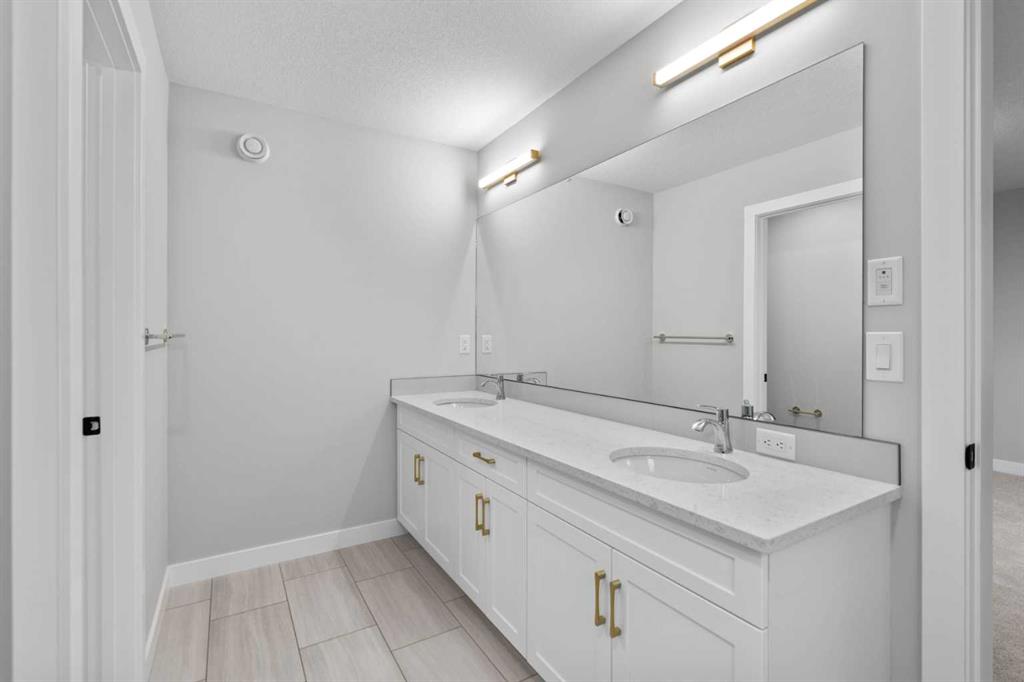 151 Belvedere Crescent SE