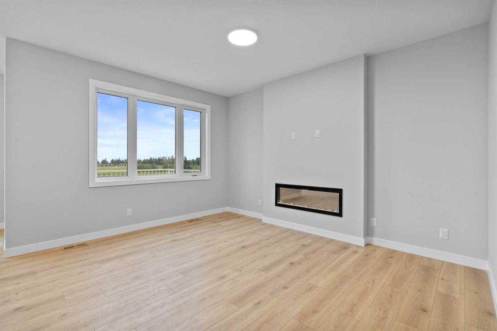 151 Belvedere Crescent SE