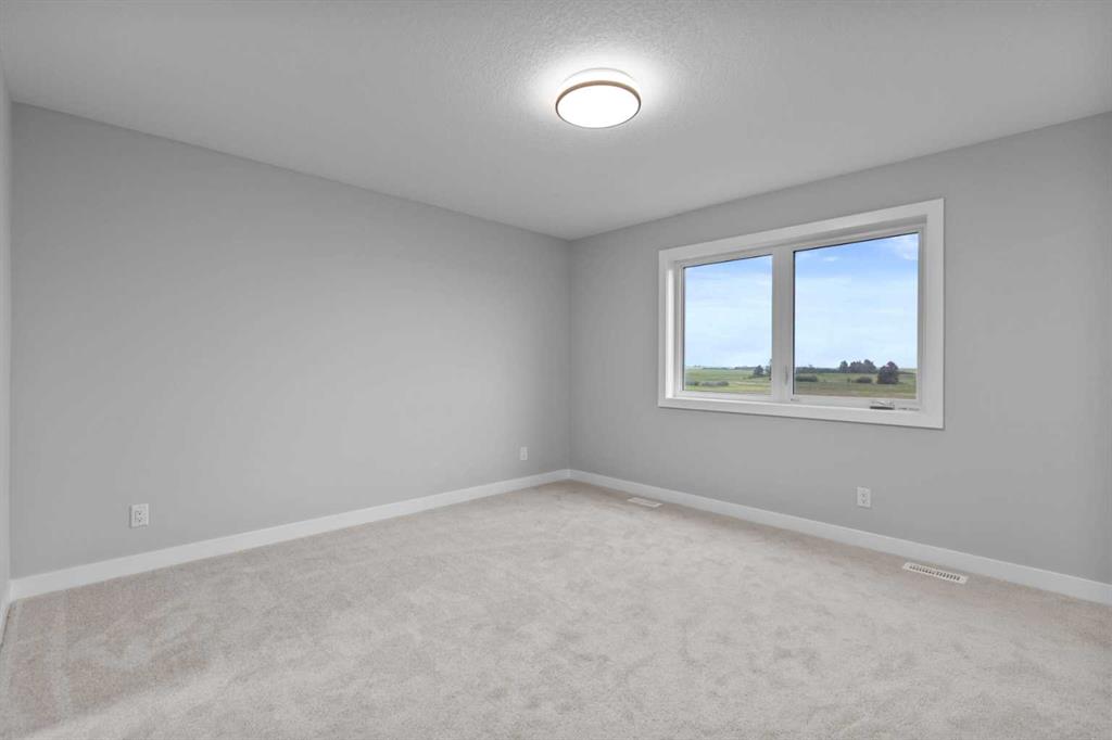 151 Belvedere Crescent SE