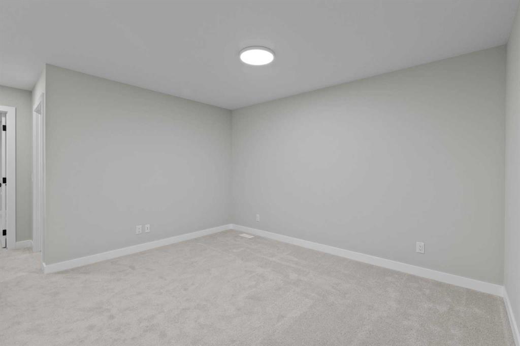 151 Belvedere Crescent SE