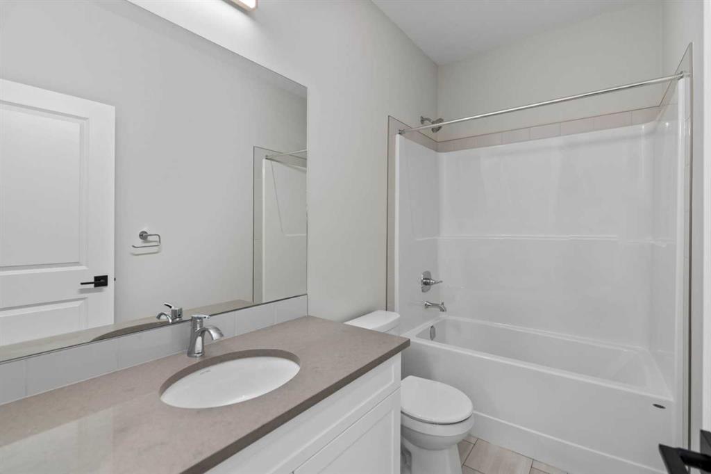 151 Belvedere Crescent SE