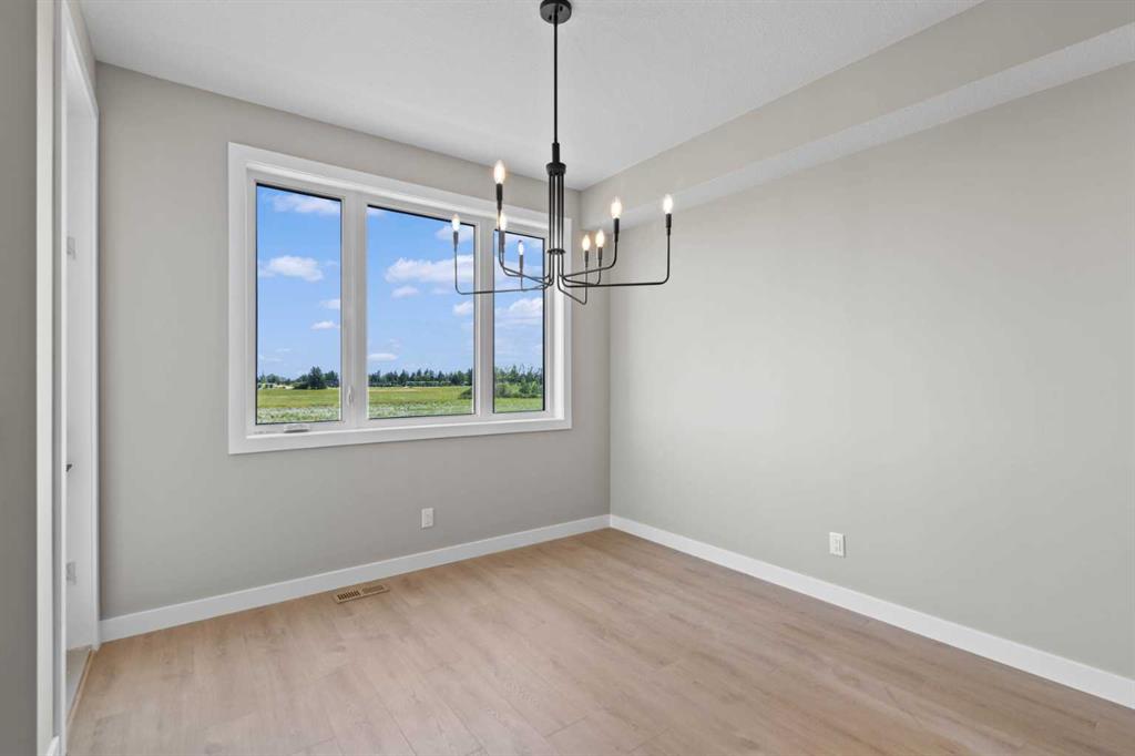 159 Belvedere Crescent SE