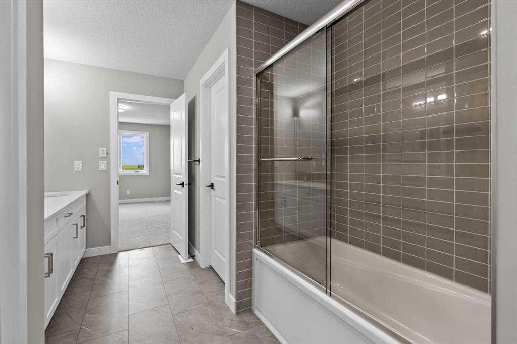159 Belvedere Crescent SE