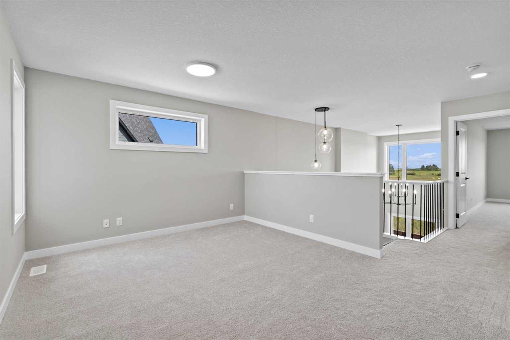 159 Belvedere Crescent SE
