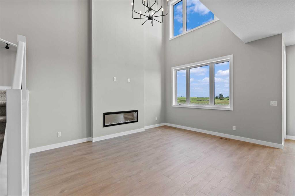 159 Belvedere Crescent SE