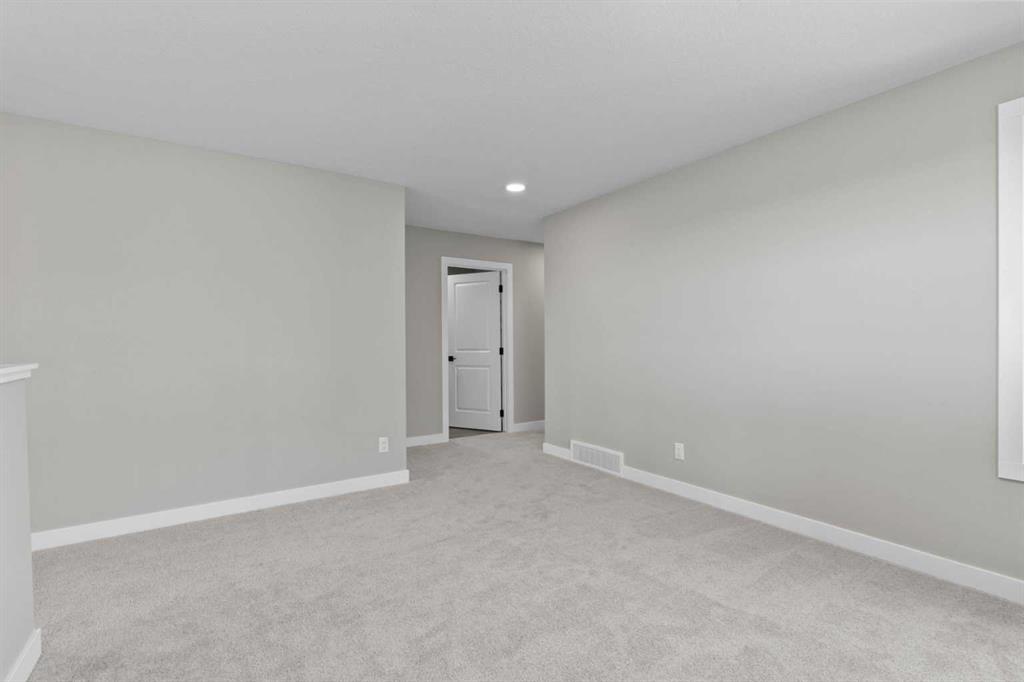 159 Belvedere Crescent SE