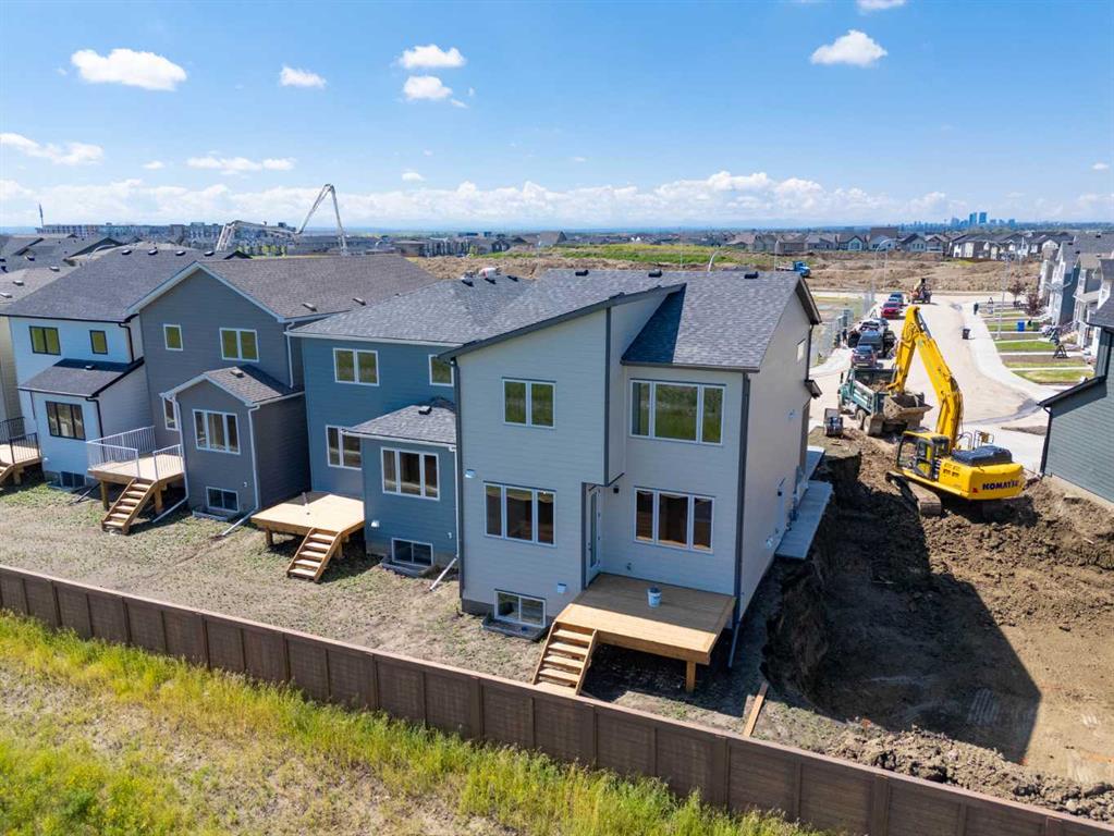159 Belvedere Crescent SE