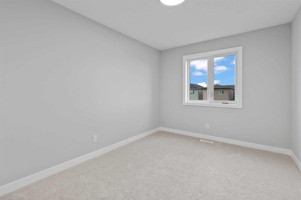 199 Belvedere Crescent SE