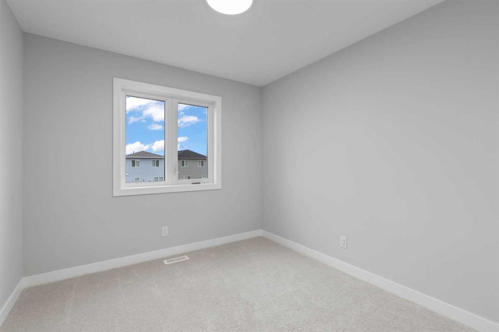 199 Belvedere Crescent SE