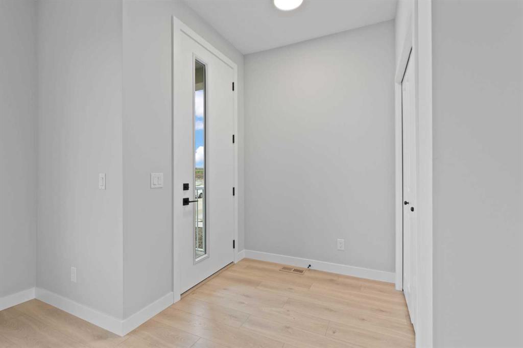 199 Belvedere Crescent SE